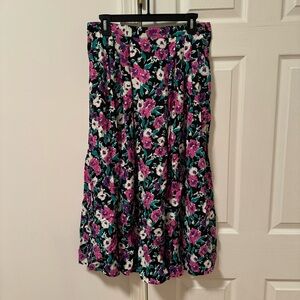 Vintage 90s Alan Edward’s Floral Midi Skirt‎
